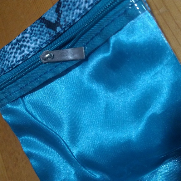 makeup travel bag organizer - Picture 4 of 10